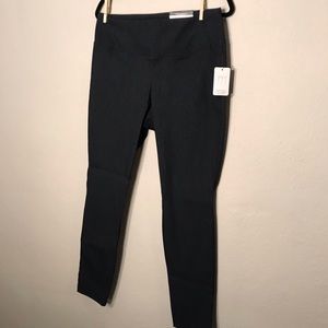 NWT - Worthington “Pull On Skinny” pant